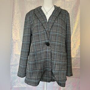Vince Camuto Black and Blue Plaid Single-Button Blazer. Size 8.